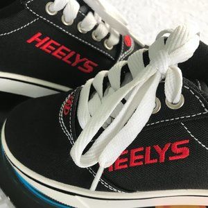 Like New Heelys Pro 20 Wheeled Shoes Black and Red Children's Size 13